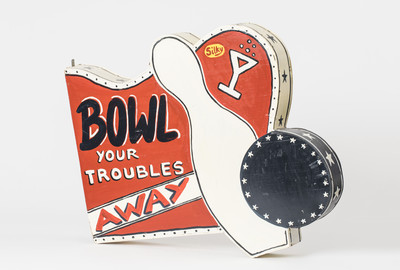 Bowl your troubles away Farbe auf Holz